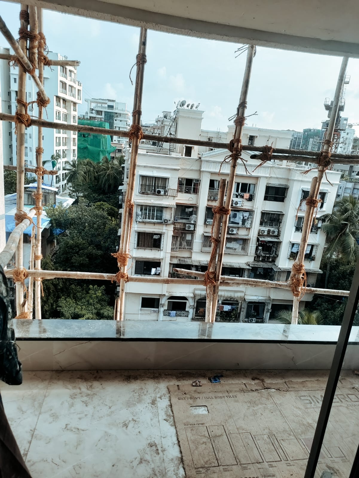 Resale 3 Bedroom 1300 Sq.Ft. Apartment in Santacruz West Mumbai 7705011