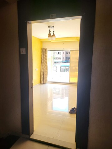 Room in 1 RK Apartment at Agarwal Paramount, Virar West – for Sale