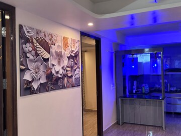 Living Room in 3 BHK Builder Floor at BPTP Parklands, Sector 76 – for Sale