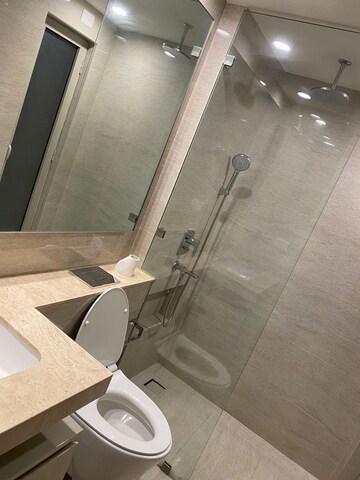 Attached Bathroom in 2.5 BHK Apartment at Hiranandani Castle Rock, Powai – for Sale