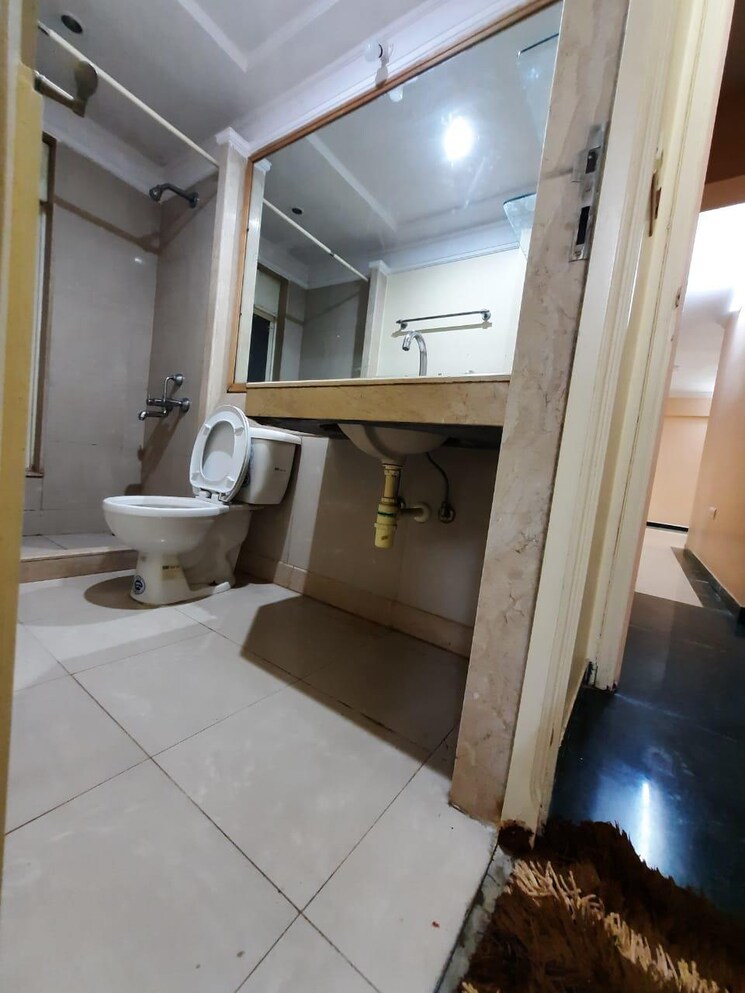 Attached Bathroom, hiranandani-avalon 3 Bedroom 1470 Sq.Ft. Apartment In Powai Mumbai 7619426