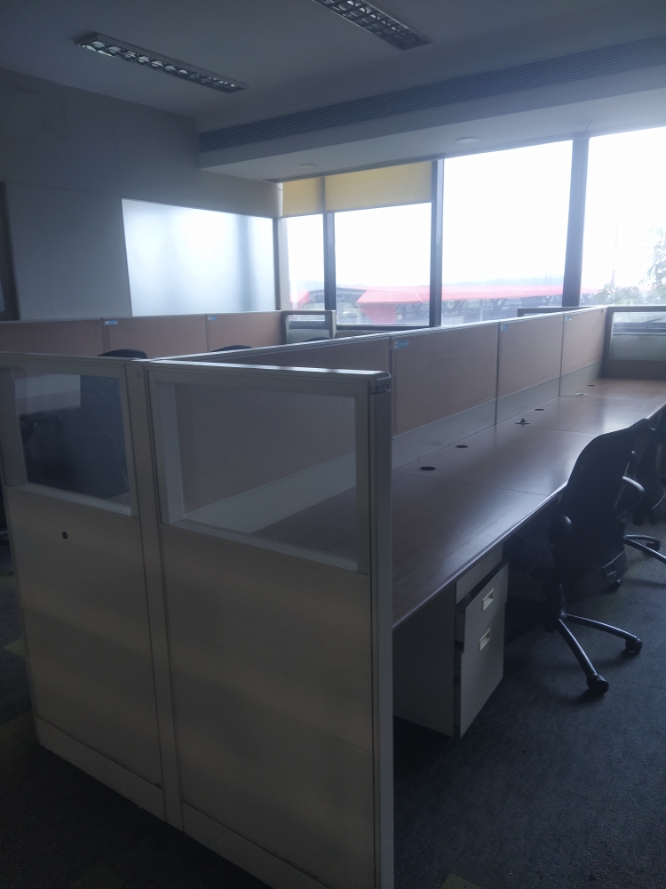 Rental Commercial Warehouse 1000 Sq.Yd. in Goregaon East Mumbai 7711806