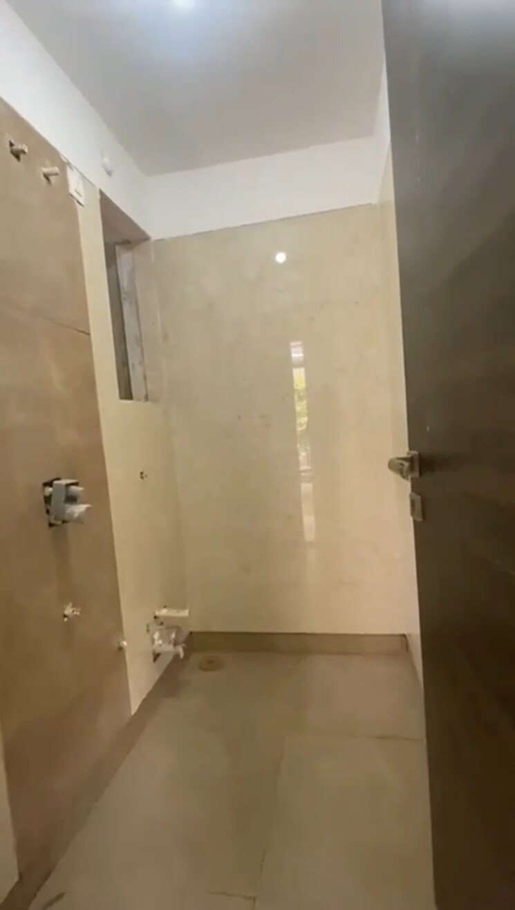 Bathroom, tharwani-sky-view 1 Bedroom 786 Sq.Ft. Apartment In Kharghar Navi Mumbai 7619462