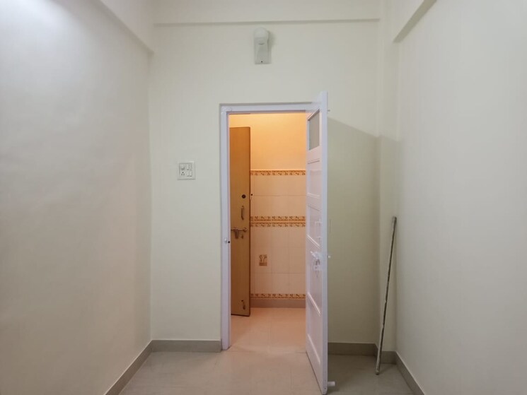 Room, shiv-apartments-matunga 1 Bedroom 425 Sq.Ft. Apartment In Matunga Mumbai 7619543
