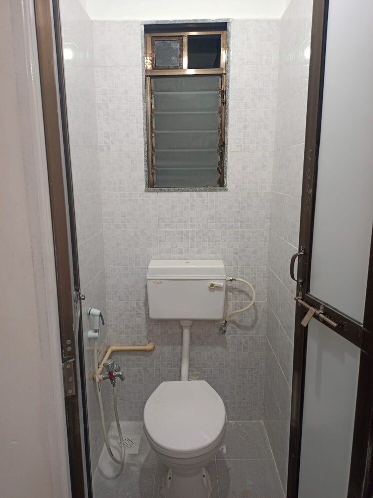 Bathroom, marwadi-wadi-tower 1 Bedroom 310 Sq.Ft. Apartment In Parel Mumbai 7619589