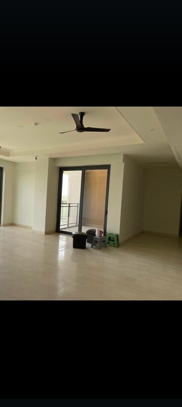 रेसिडेंशियल बिल्डर फ्लोर वर्ग फुट फॉर रेंट इन चट्टरपुर दिल्ली  7619620