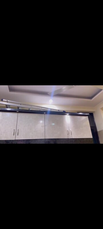 Furnished Amenities in 2 BHK Builder Floor at Pratap Vihar – for Sale
