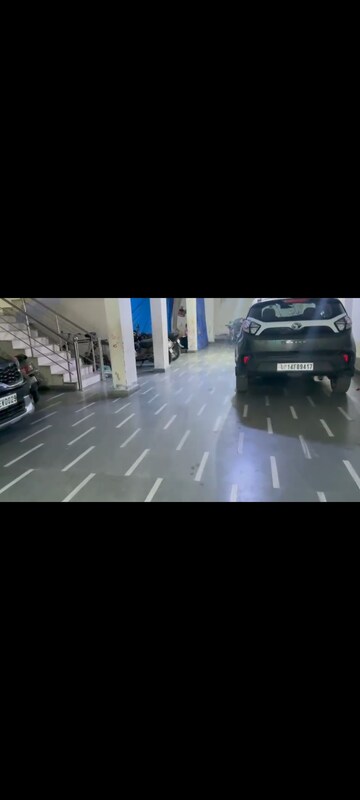 Parking in 2 BHK Builder Floor at Pratap Vihar – for Sale