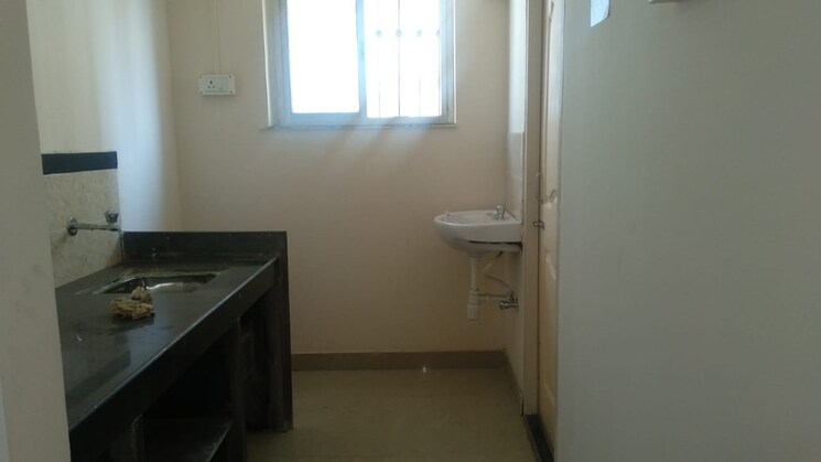 Bathroom, shrinivas-tower 1 Bedroom 250 Sq.Ft. Apartment In Lower Parel Mumbai 7620013