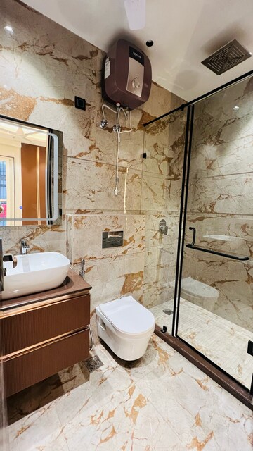 Bathroom in 3 BHK Builder Floor at Unitech South City 1, South City 1 – for Sale