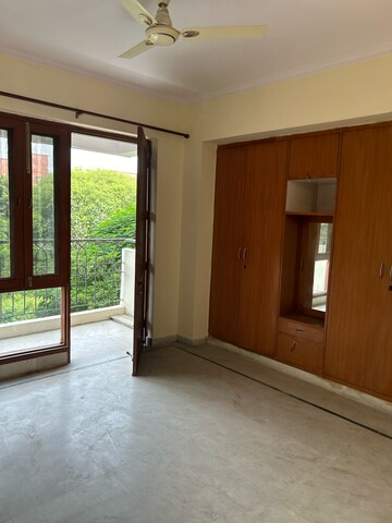 Room in 3 BHK Apartment at Baradia – for Sale