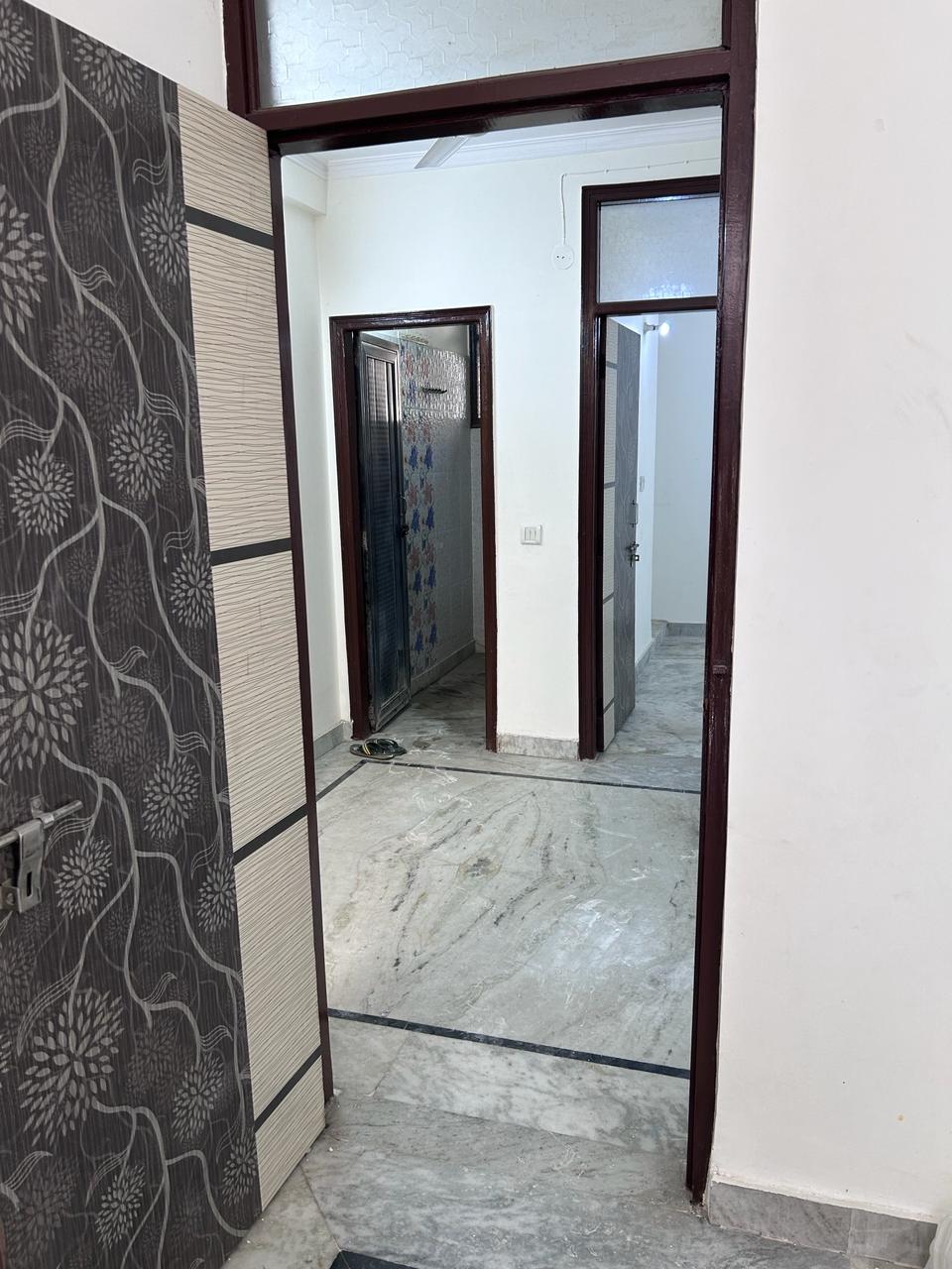 Rental 2.5 Bedroom 530 Sq.Ft. Builder Floor in RWA Flats New Ashok