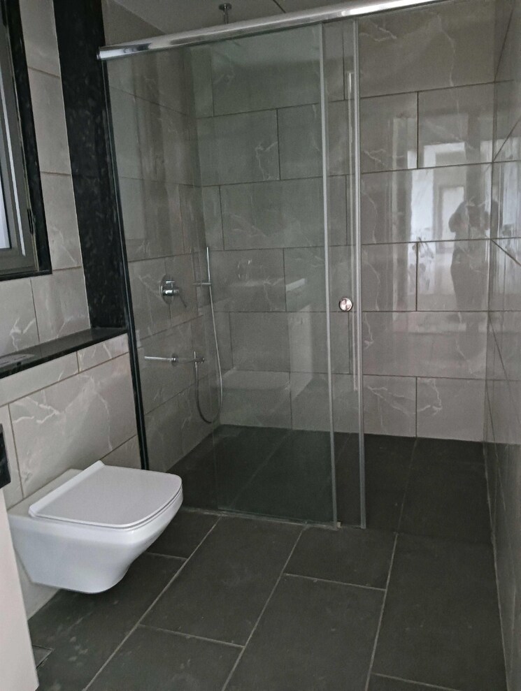 Bathroom, rustomjee-crown 3 Bedroom 1470 Sq.Ft. Apartment In Prabhadevi Mumbai 7621158