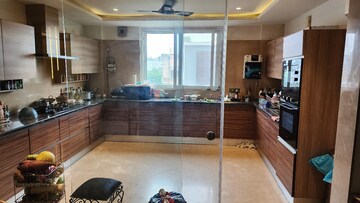 रेसिडेंशियल बिल्डर फ्लोर वर्ग यार्ड फॉर रेंट इन हौज़ खास दिल्ली  7621456