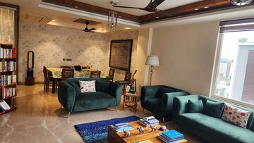 रेसिडेंशियल बिल्डर फ्लोर वर्ग यार्ड फॉर रेंट इन हौज़ खास दिल्ली  7621456