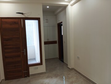 Room in 3 BHK Builder Floor at Fidato Honour Homes, Sector 89 – for Sale