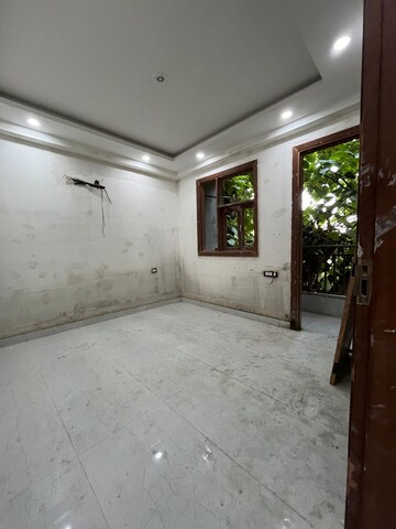Parking in 1 BHK Builder Floor at Chattarpur – for Sale