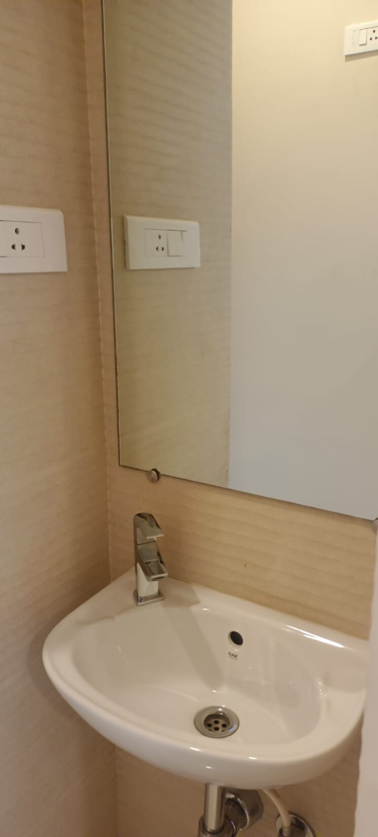 Bathroom, paradise-sai-icon 2 Bedroom 1270 Sq.Ft. Apartment In Kharghar Navi Mumbai 7622331