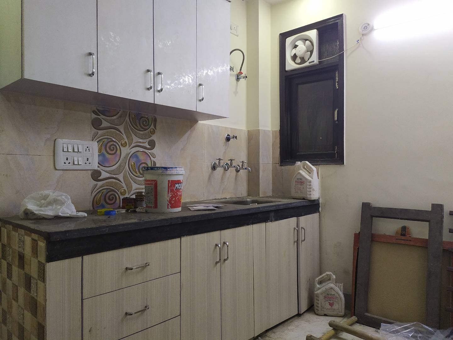 Rental 1.5 Bedroom 75 Sq.Yd. Apartment in Okhla Delhi 7622432