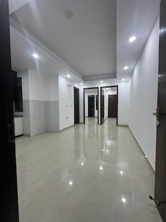 1 BHK Apartment For Resale in Adajan Surat  7622544