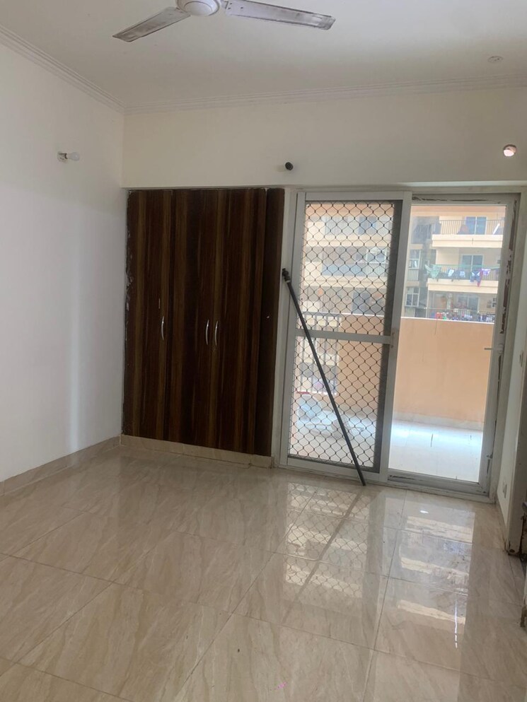 Room, gaur-city-2-11th-avenue 4 Bedroom 1900 Sq.Ft. Apartment In Sector 16c Greater Noida Greater Noida 7623056