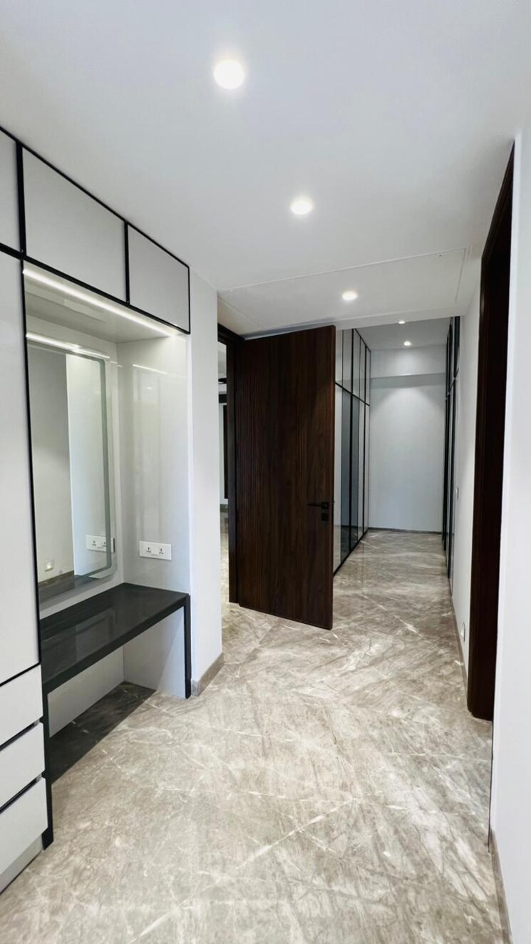 Room, raheja-mall 4 Bedroom 575 Sq.Yd. Builder Floor In Sector 47 Gurgaon 7623310