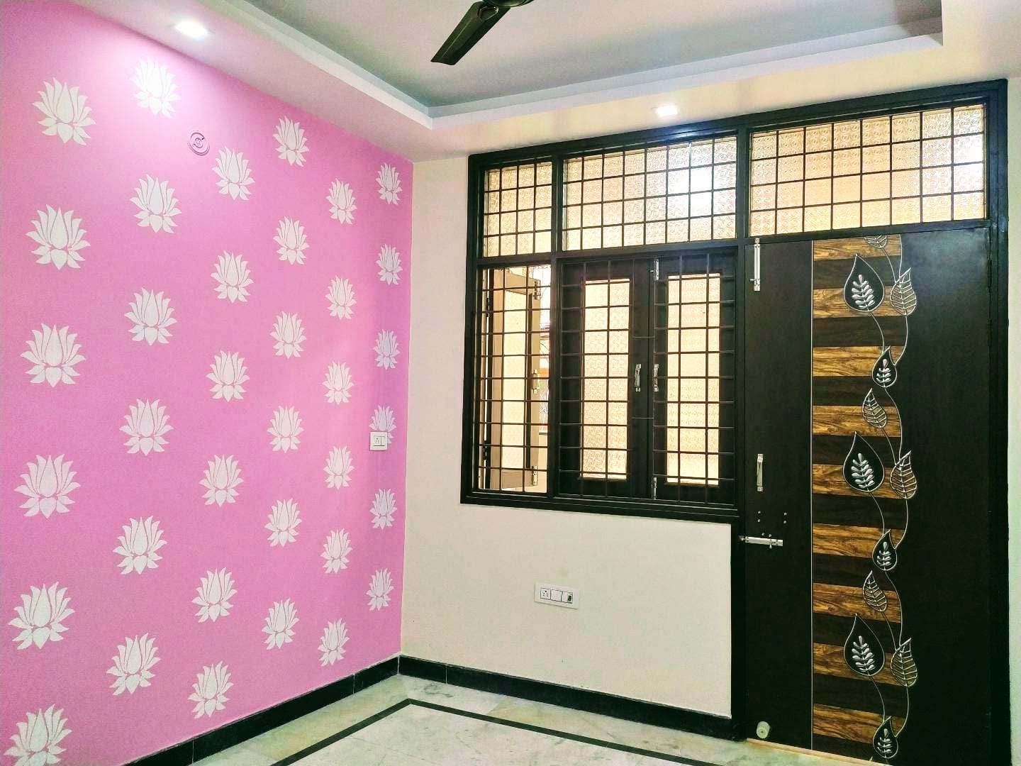 Rental 2 Bedroom 106 Sq.Yd. Apartment in Govindpuri Delhi 7623311