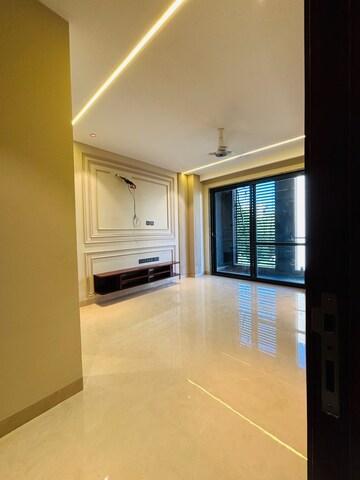 Room in 3 BHK Builder Floor at Sushant Lok 2, Sector 57 – for Sale