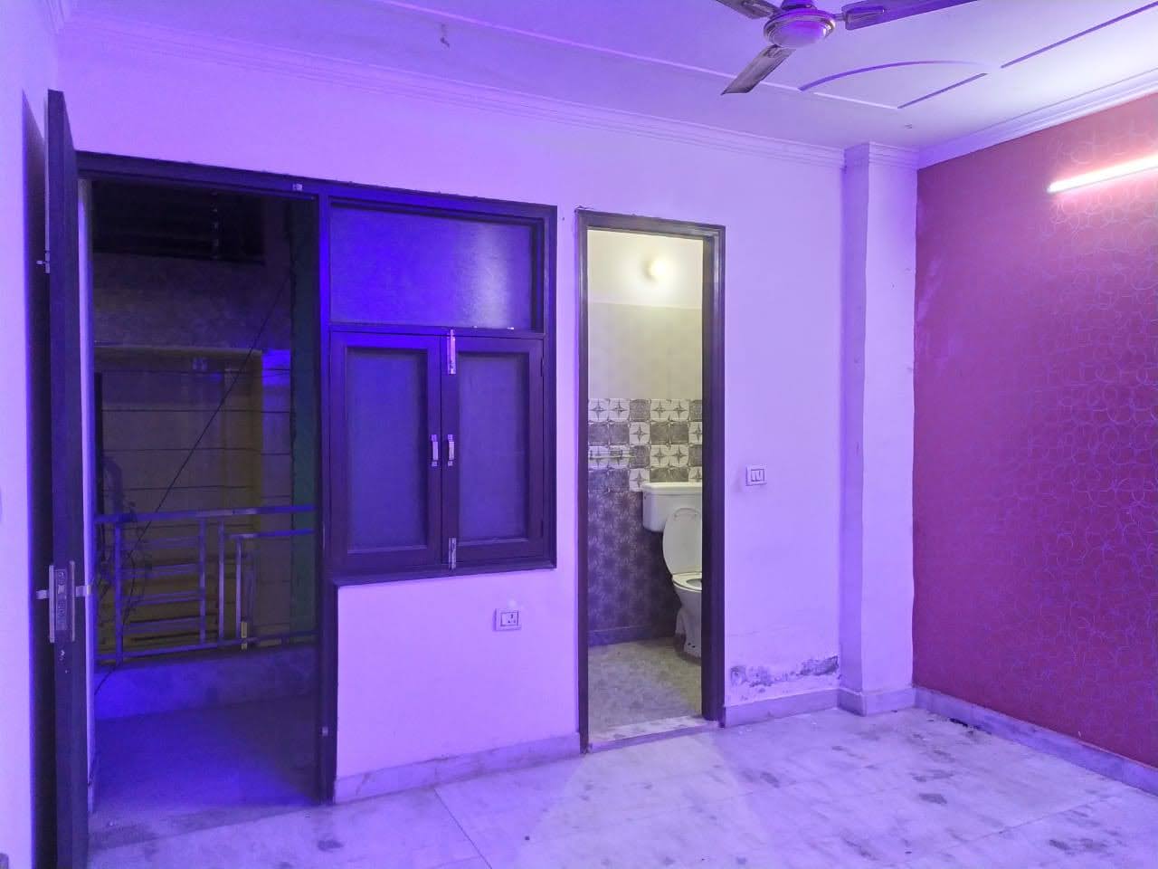 Rental 1.5 Bedroom 81 Sq.Yd. Apartment in Govindpuri Delhi 7623615