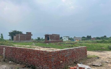 Plot For Sale in Neharpar