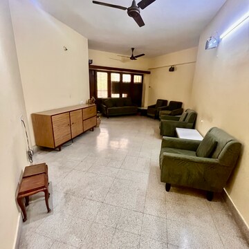 Living Room in 3 BHK Apartment at Indiranagar – for Rent