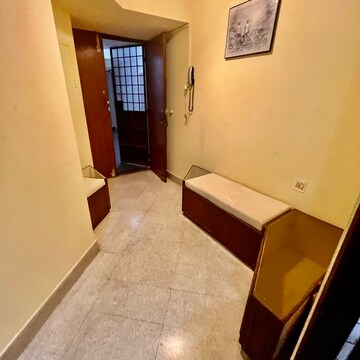 Living Room in 3 BHK Apartment at Indiranagar – for Rent