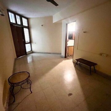 Room in 3 BHK Apartment at Indiranagar – for Rent