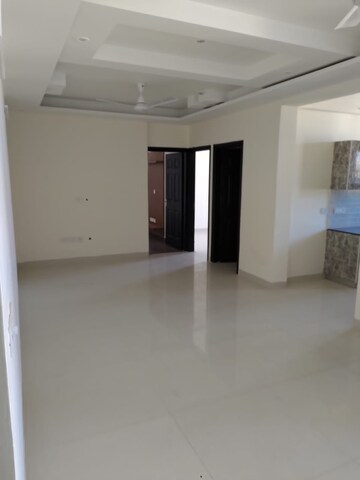 Room in 3 BHK Apartment at Golden Sand Apartments, Dhakoli Village – for Sale
