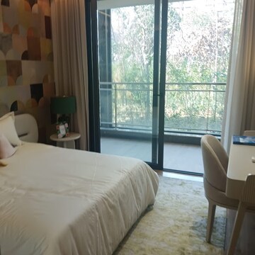 Bedroom in 3 BHK Apartment at Smart World Orchard, Sector 61 – for Sale