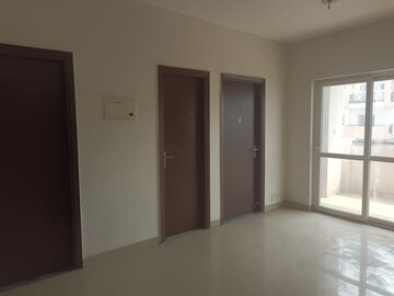 Room in 3 BHK Builder Floor at BPTP Parkland, Sector 75 – for Sale