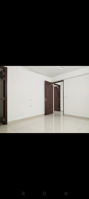 Room in 3 BHK Apartment at Paradigm Business Hermitage Park, Dhakoli Village – for Sale