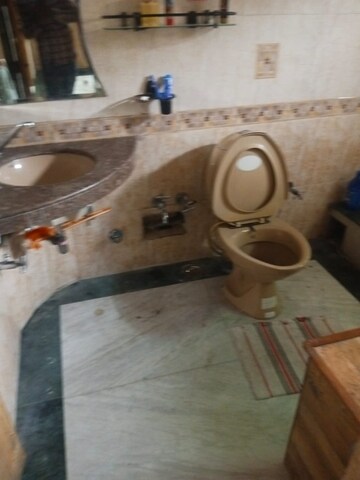 Bathroom in 3 BHK Apartment at Pratap Nagar – for Rent