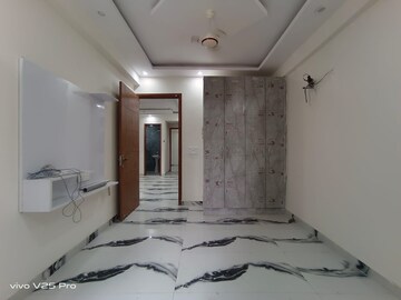 Room in 3 BHK Builder Floor at Chattarpur – for Sale