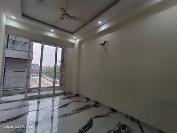 Room in 3 BHK Builder Floor at Chattarpur – for Sale