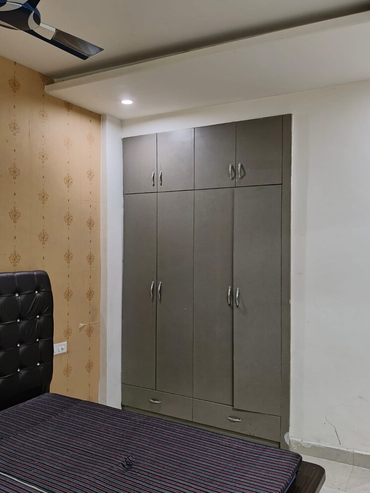 Room, pir machalla 3 Bedroom 1730 Sq.Ft. Apartment In Pir Machalla Zirakpur 7625523