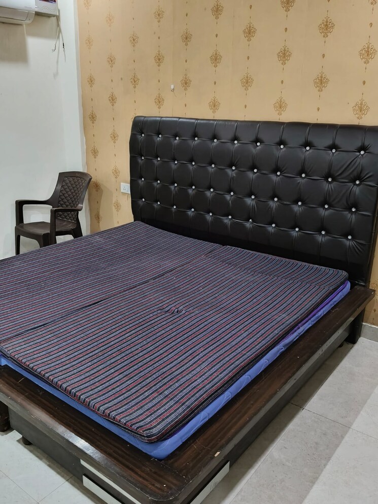 Bedroom, pir machalla 3 Bedroom 1730 Sq.Ft. Apartment In Pir Machalla Zirakpur 7625523