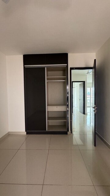 Room in 3 BHK Apartment at Hermitage Centralis, Vip Road – for Sale