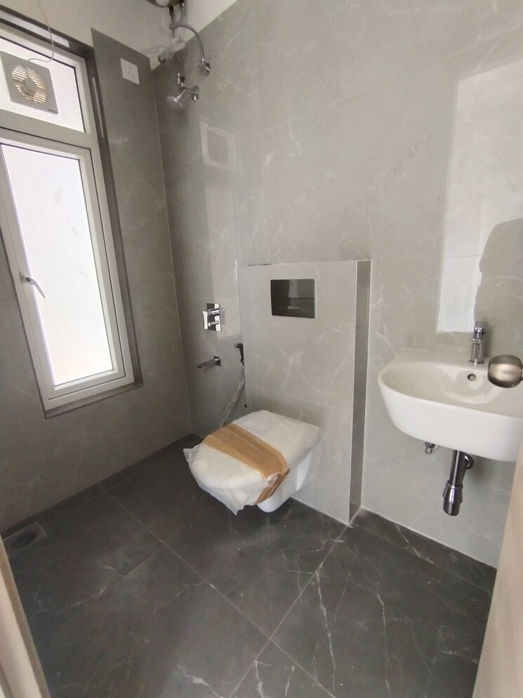 Attached Bathroom, powai 2 Bedroom 537 Sq.Ft. Apartment In Powai Mumbai 7625983