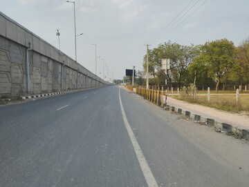  Plot – Exterior View View at Signature Global Infinity Mall, Sohna Sector 36 - for Sale