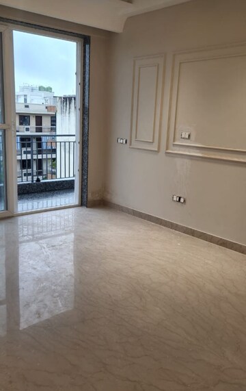 Room in 3 BHK Builder Floor at Sushant Lok 3, Sector 57 – for Sale