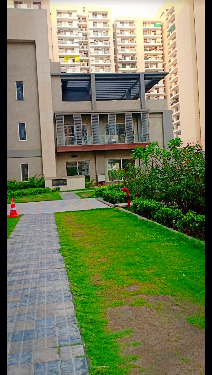 3 BHK Apartment For Resale in Nirala Aspire Noida Ext Sector 16 Greater Noida  7627153