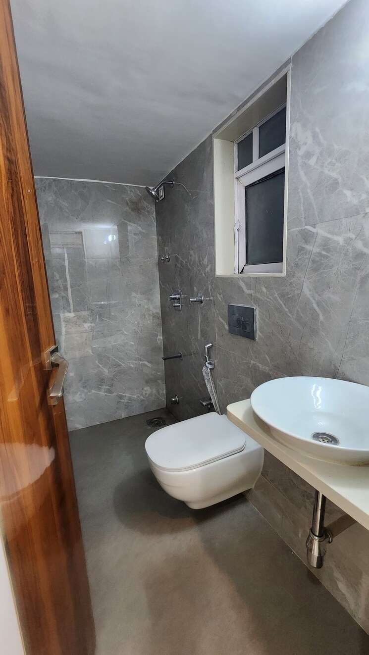 Bathroom, shankeshwar-solitaire-heights 2 Bedroom 661 Sq.Ft. Apartment In Bhayandar West Thane 7627235