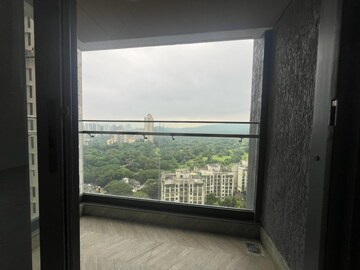 रेसिडेंशियल फ्लैट वर्ग फुट फॉर रीसेल इन कांडीवली ईस्ट मुंबई  7627352