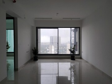 Room in 2 BHK Apartment at Divine Aspen Garden, Goregaon East – for Sale